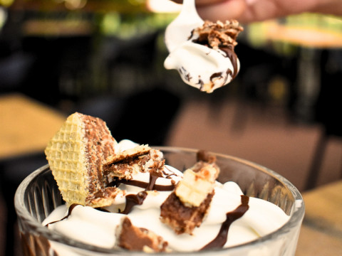 Kinder Bueno Crunch sladoled