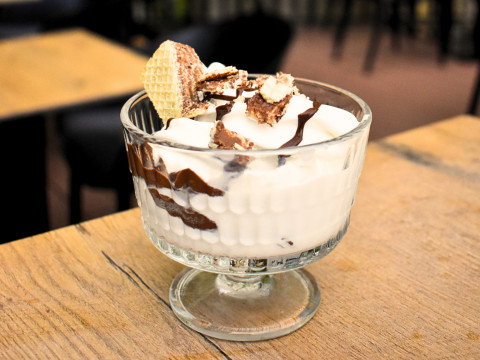 Kinder Bueno Crunch sladoled
